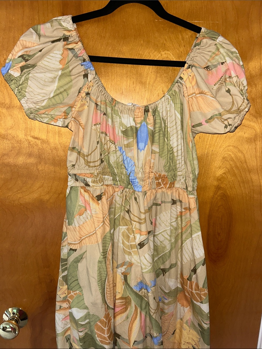 H&M Beige Floral Puff-Sleeve Maxi Dress - Picture 2 of 6
